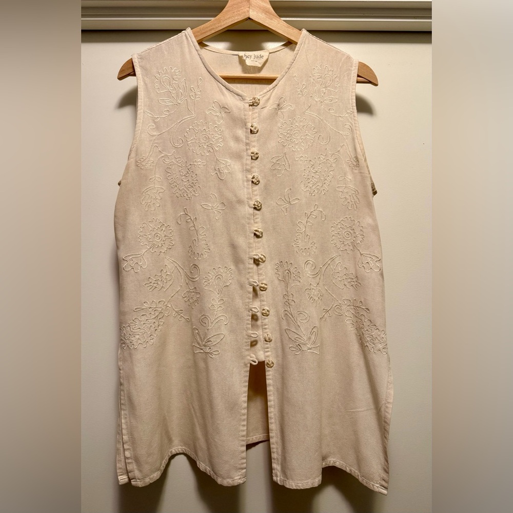 Hey Jude Cream Embroidered Boho Sleeveless Button-Front Cotton Blouse Top